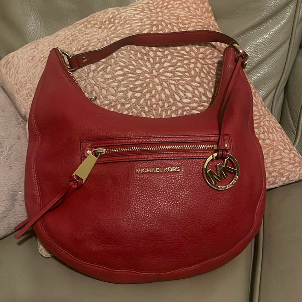 Michael Kors Rhea Small Zip Shoulder Bag
